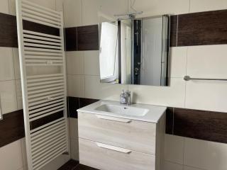 2-Schlafzimmer-Wohnung mit Parkplatz-Balkon-Küche- Garten, Nahe DUS Airport, Messe - 2