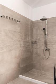 Tatiana's House - Perama - 9