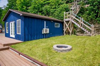 The Dockaholic - Hammondsport - 2