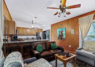 3 minutes to posh Downtown or majestic Dry Falls - Highlands - 7