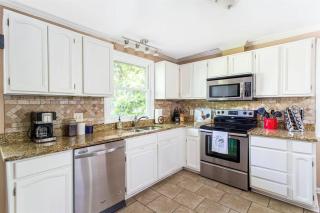 Honky Tonk Home Bar, Minutes to Airport & Broadway - 6