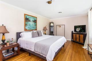 Honky Tonk Home Bar, Minutes to Airport & Broadway - 1