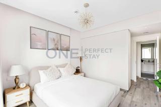 1BR Stunning Views In Business Bay With Pool & Gym - Dubai - 1