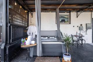 Hot Tub, EV, Minutes to Opry, Airport & Broadway - 7