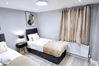 Cosy Emerald House at BSE Homes - Chelmsford - 3
