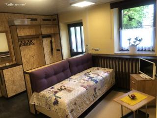 Ferienwohnung Kastanienblick oder Parkblick, oder unser Radlerzimmer! - Ziethen - 9