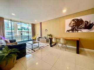 Sirari Equipetrol Apartment - 2 Dorm 2 Banos - Parqueo Privado Cubierto - 4