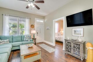 half Mi to Seawall! Family Home with Furnished Patio - 7
