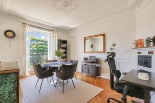 The Eiffel Tower View - 6