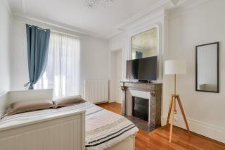 The Eiffel Tower View - 5