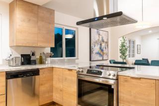 Luxury Home with Views 15 Min to DT & Coronado Beach - San Diego - 2