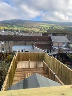 Terrace with a Twist! - Mountain Ash - 2