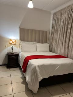 A Stunning Cozy Apartment - 3