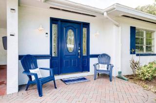 Pool - Beach Supplies - Outdoor Shower - PingPong Table - Bradenton - 2