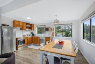 8 Lakeview Drive - Tilba Tilba - 3