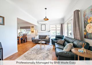 Rosewood Cottage - Stroll to Central, Cosy Escape - 0