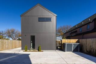 Brand New, Private & Central Townhouse - Christchurch - 6