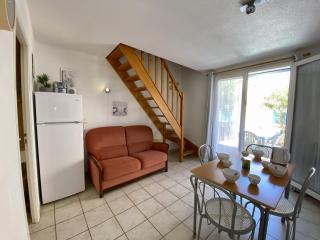 Charmante Villa T2 Mezzanine avec Piscine et Parking, à 15 min de la Plage - 5 Pers. - FR-1-795-35 - Fleury - 7