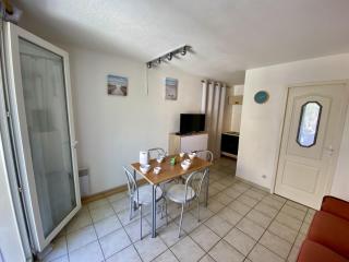 Charmante Villa T2 Mezzanine avec Piscine et Parking, à 15 min de la Plage - 5 Pers. - FR-1-795-35 - Fleury - 6