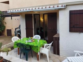 Appartement T2 Saint-Pierre-La-Mer: Terrasse, Parking Privé, Tennis - 4 Pers. - FR-1-795-23 - Fleury - 6