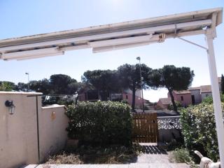 Pavillon T2 Mezzanine - Climatisation - Véranda - Parking - Piscine - 6 Pers - FR-1-795-40 - Fleury - 8
