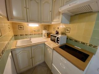 Pavillon T2 Mezzanine - Climatisation - Véranda - Parking - Piscine - 6 Pers - FR-1-795-40 - 5