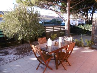 Villa 7 pers, Narbonne Plage à 400m, 3 ch, terrasses, parking, proche commerces et loisirs - FR-1-795-44 - Narbonne - 7