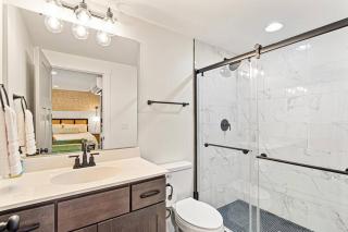 Wooded Oasis, HotTub, Sauna, GameRoom, 15min 2 AVL - Juno - 1