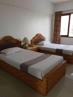 Pailyn Hotel - 1