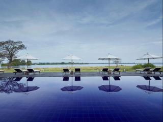 The Lake Hotel - Polonnaruwa - 1