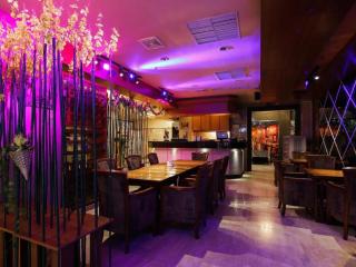 Royal Garden Hotel - 2