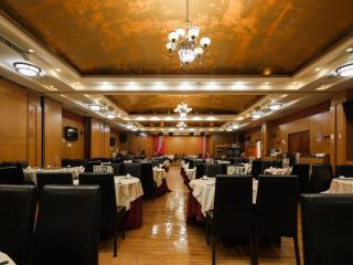 Royal Garden Hotel - 5