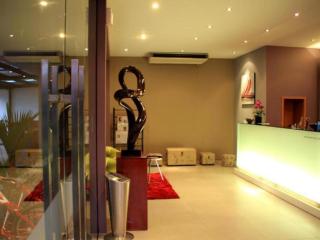 Plan B Hotel - Padang - 8