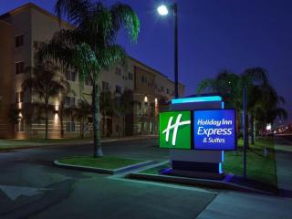 Holiday Inn Express Hotel & Suites Bakersfield Central By IHG - 3