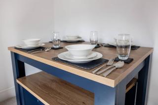 Comfortable Stay At 2 Br House - South Shields - 3
