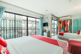 OYO 1074 Fin Hostel - Strand Patong - 1