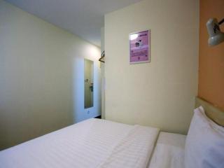 7 Days Inn Changsha Jingwanzi International Furniture Plaza - Changsha - 1