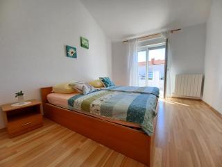 Summer 2026 Apartments near the Beach - 8