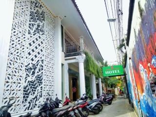 Malioboro Garden Hotel Yogyakarta - 0