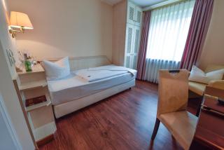 Atrium Hotel Amadeus - Osterfeld - 9