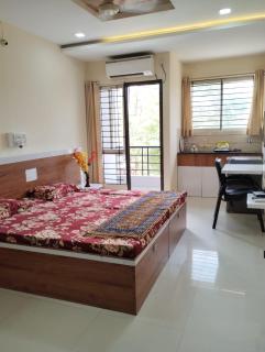 Modern efficient Studio flat with equipped Pantry - Indore - 7