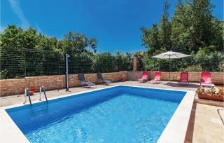 3 Bedroom Stunning Apartment In Liznjan - 3