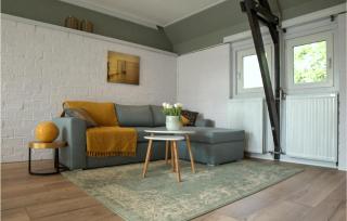 Gorgeous Home In Oostmahorn With Wifi - 7