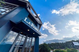 La Famille - Yangyang - 1