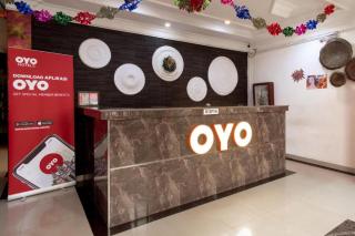 OYO 2410 Intan Hotel - Sembaikan - 8