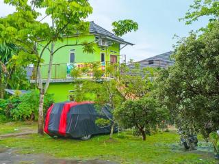 OYO 92246 Kost Qiu Qiu 99 - Kayuagung - 6