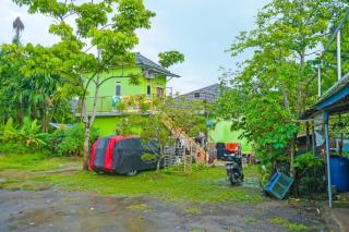 OYO 92246 Kost Qiu Qiu 99 - Kayuagung - 4