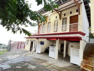 OYO 93422 Villa Tirto - 5