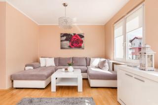 Rose Apartment in Kołobrzeg by Noclegi Renters - Colberga - 5