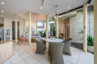 Villa Coccoos II Spacious 2BR Pererenan Canggu - Tumbak Bayuh - 3